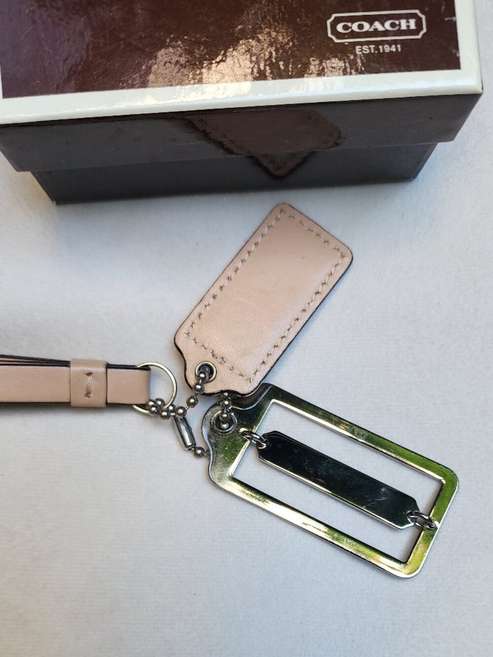 EUC bundle COACH 3 piece Keychains tan, silver WITH COACH gift box - Picture 2 of 15